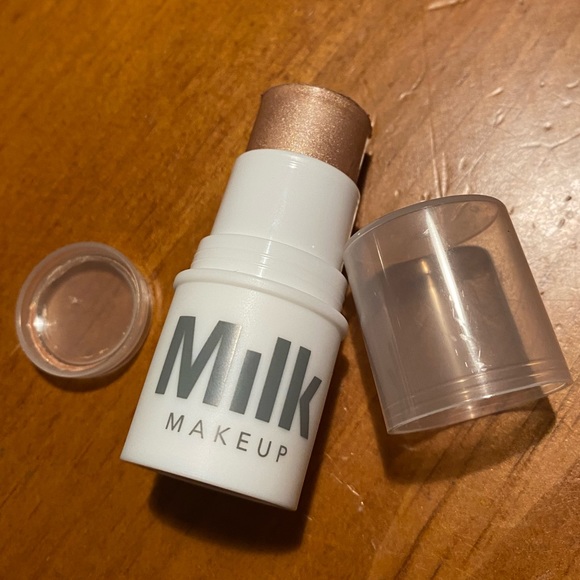 Milk Makeup Other - MILK Makeup Highlighter